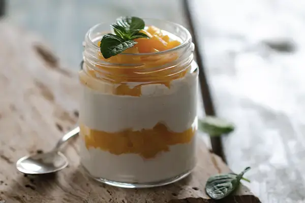 Mousse au chocolat blanc à la confiture d’orange amère