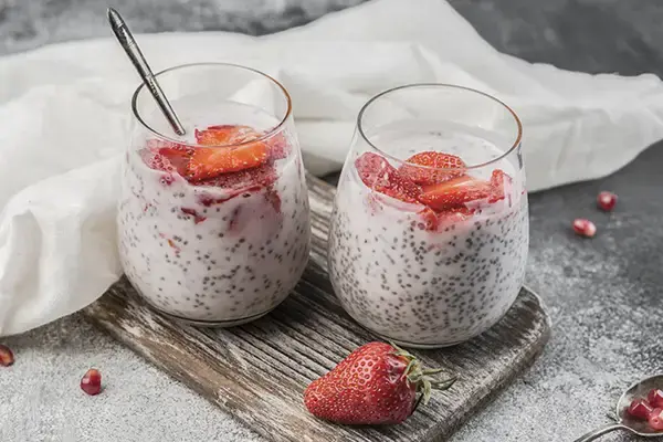 Crème de tapioca à l'orgeat et aux fraises